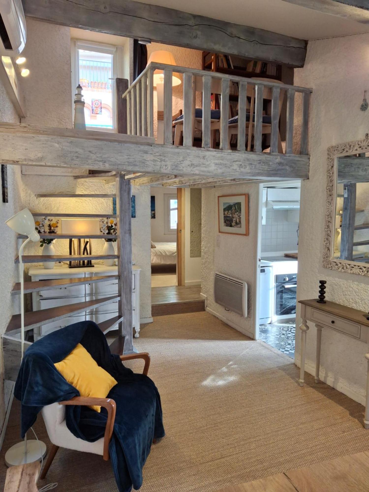 Apartment T6. Emplacement Et Vue D'exception